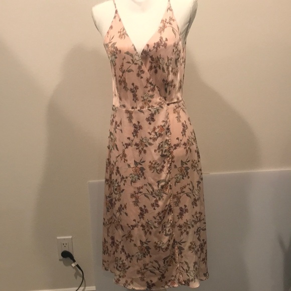 Lumiere contemporary V- Neck Sleeveless, Floral Print, Wrap Dress Size M - Picture 2 of 6